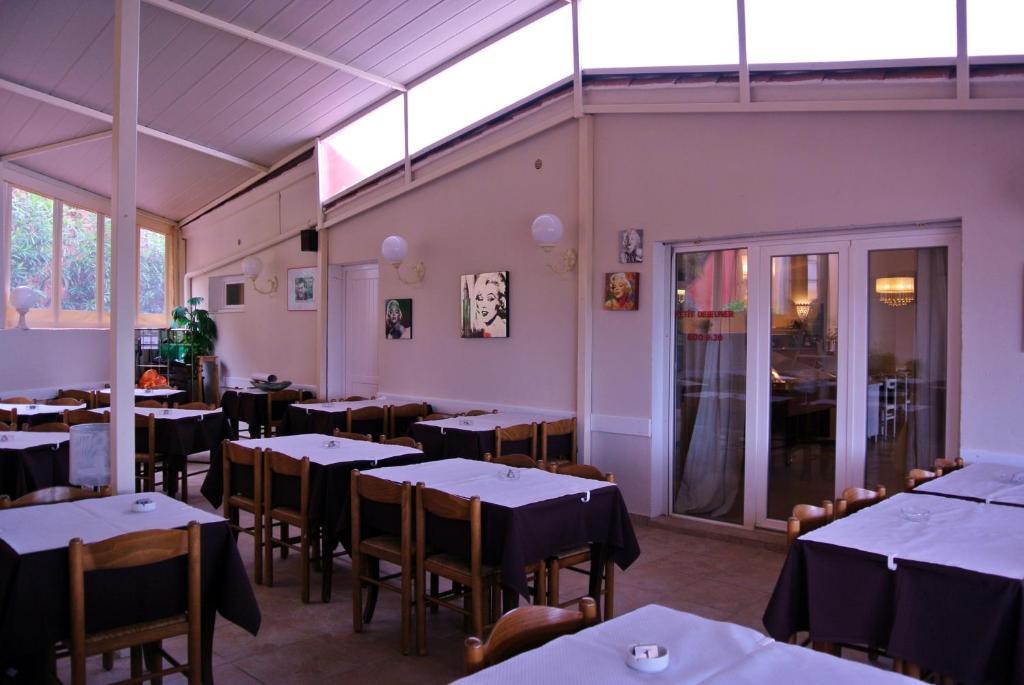 Hotel Residence San Pieru Tarcu Εξωτερικό φωτογραφία